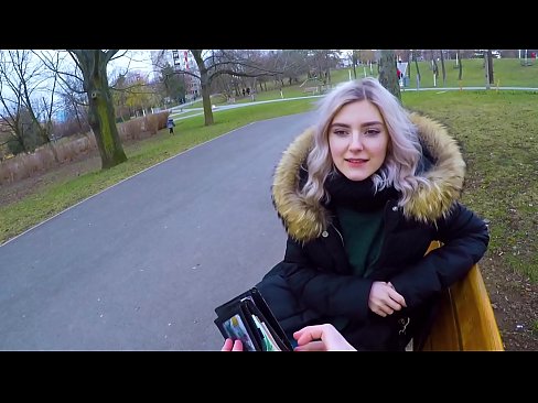 ❤️ Sluk 'n vreemdeling se warm kom vir geld - blowjob in the park deur Eva Elfie ️❌ Mooi pornografie by ons ️❤